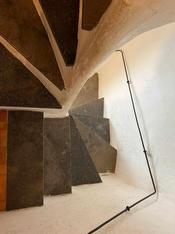 Romantic Duplex With Terrace And Great Views Girona Ngoại thất bức ảnh