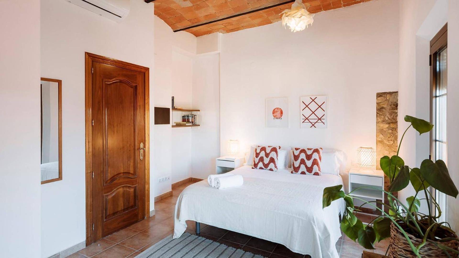 Romantic Duplex With Terrace And Great Views Girona Phòng bức ảnh